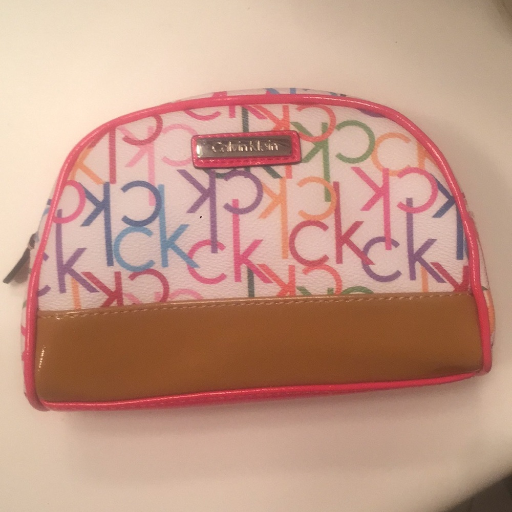 🌈Calvin Klein Rainbow Makeup Bag 🌈